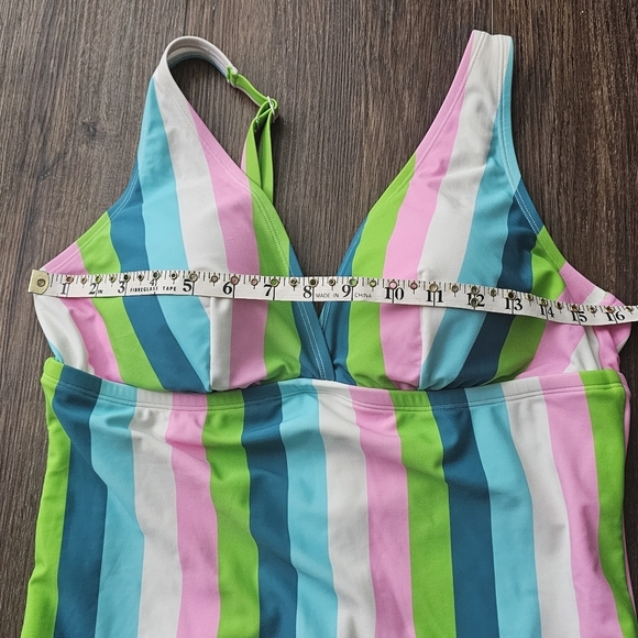 Torrid Wireless Triangle One Piece Swimsuit Palm Spring Stripe Sz M(0) ,Resort - Picture 6 of 11
